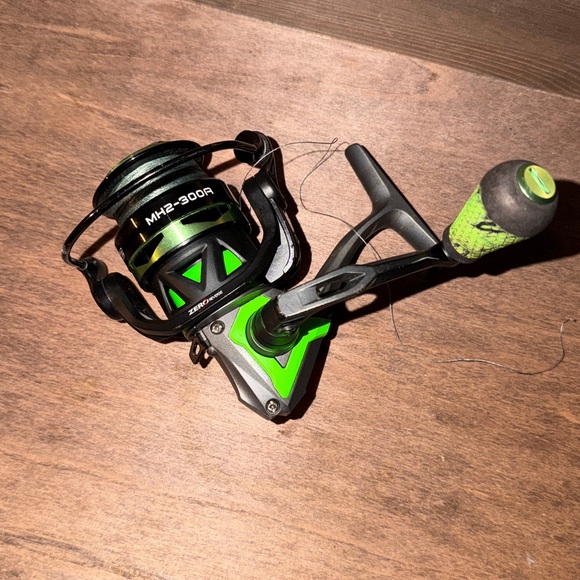 lew’s Other - Lew’s Mach II MH2-300R